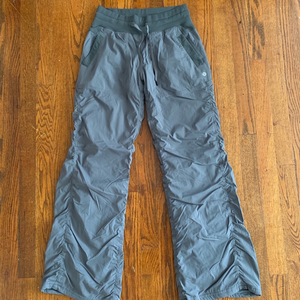 Lululemon dance studio pant *lined